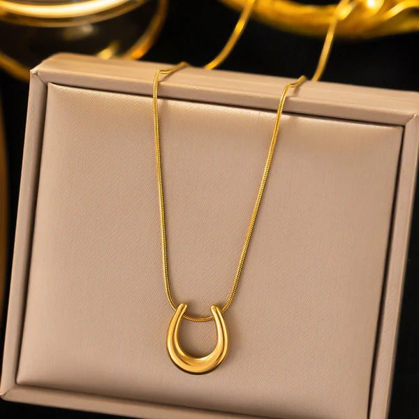 Gold-Plated Stainless Steel Anti Tarnish Geometric Shaped Pendant For Women